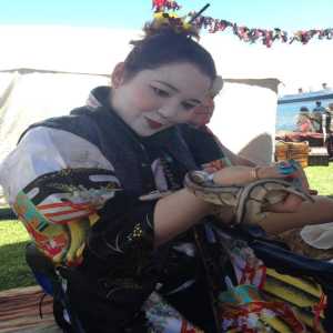 geisha with snake