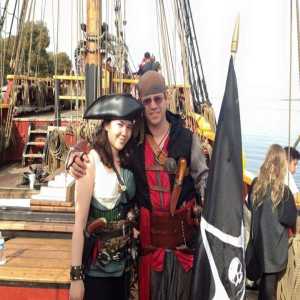 guy and girls on ship