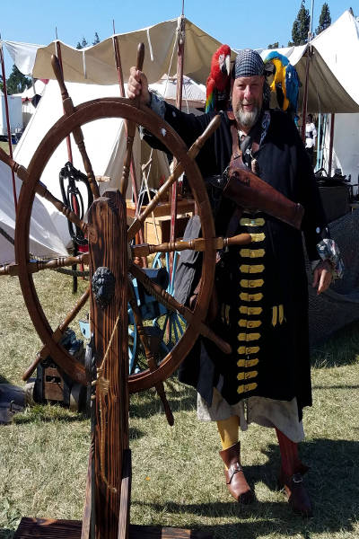 cap n ship wheel